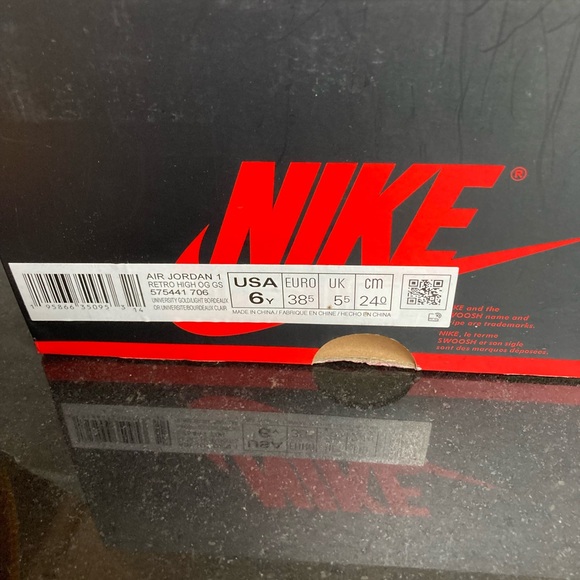 Jordan 1 High OG Brotherhood (Grade School) - Picture 8 of 8